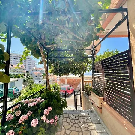 Adriatic Apartments Ulcinj Exterior photo