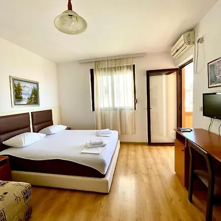 Adriatic Apartments Ulcinj Exterior photo