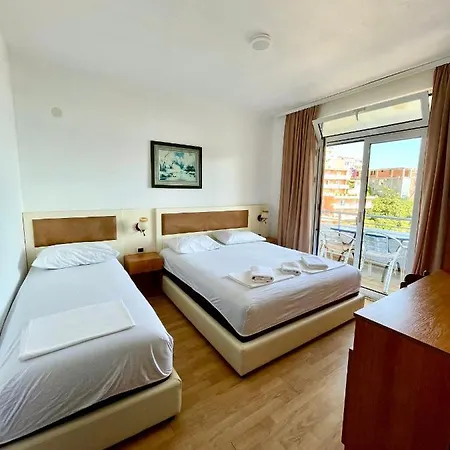 Adriatic Apartments Ulcinj Exterior photo