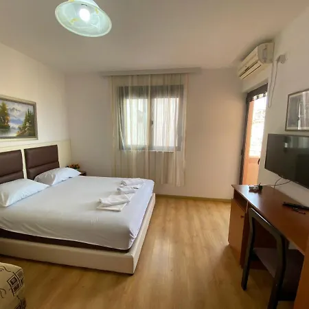Adriatic Apartments Ulcinj Exterior photo