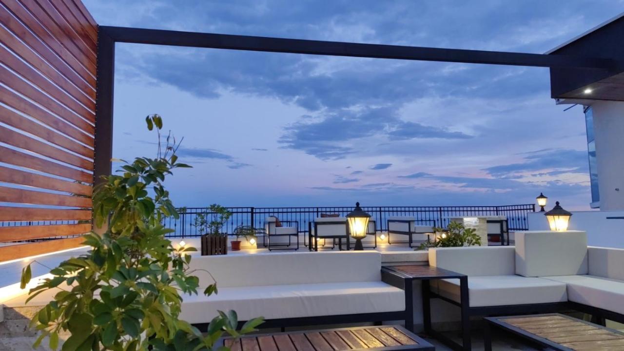 Adriatic Apartment *